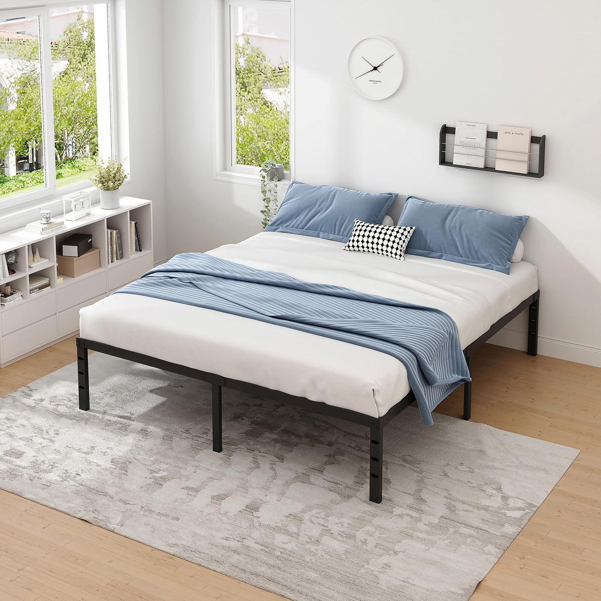 NEW JETO Metal Bed Frame-Simple and Atmospheric Metal Platform Bed Frame, Storage Space Under The Bed Heavy Duty Frame Bed, Sturdy King Size Bed Frame, Suitable for Bedroom, King NEW JETO