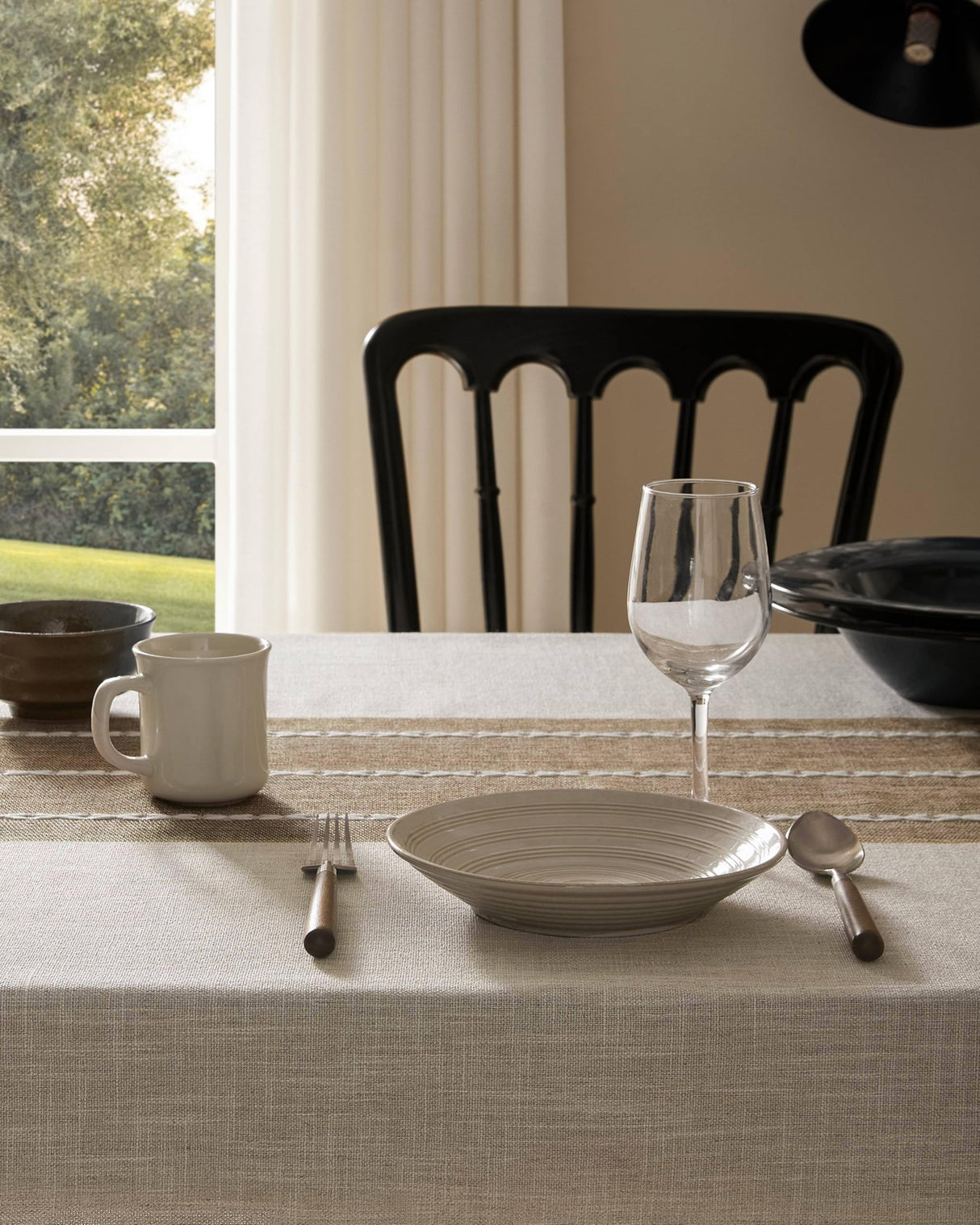 ZeeMart Contrast Linen Table Cloth Rectangle Table Cloths 60x84 Inch Brown, Farmhouse Style Heavy Weight Beige Tablecloth, Water Resistant Burlap Tablecloths ZeeMart