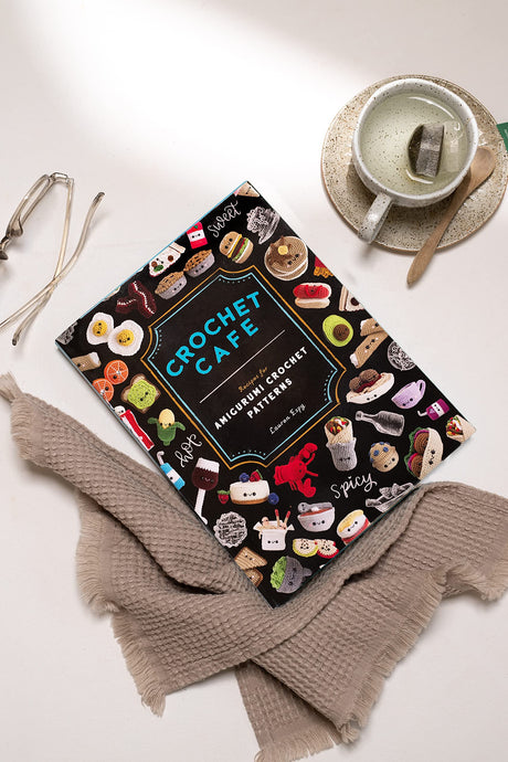 Crochet Cafe: Recipes for Amigurumi Crochet Patterns B Blue Star Press