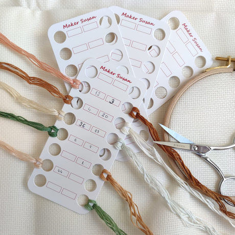 Maker Susan 10 Pack Embroidery Thread Organizer Cards, Embroidery Floss Organizer Holder 16 Positions Cross Stitch Per Bobbin for Thread, Embroidery Floss Bobbin Cardboard, Thread Keeper, DIY Storage Maker Susan
