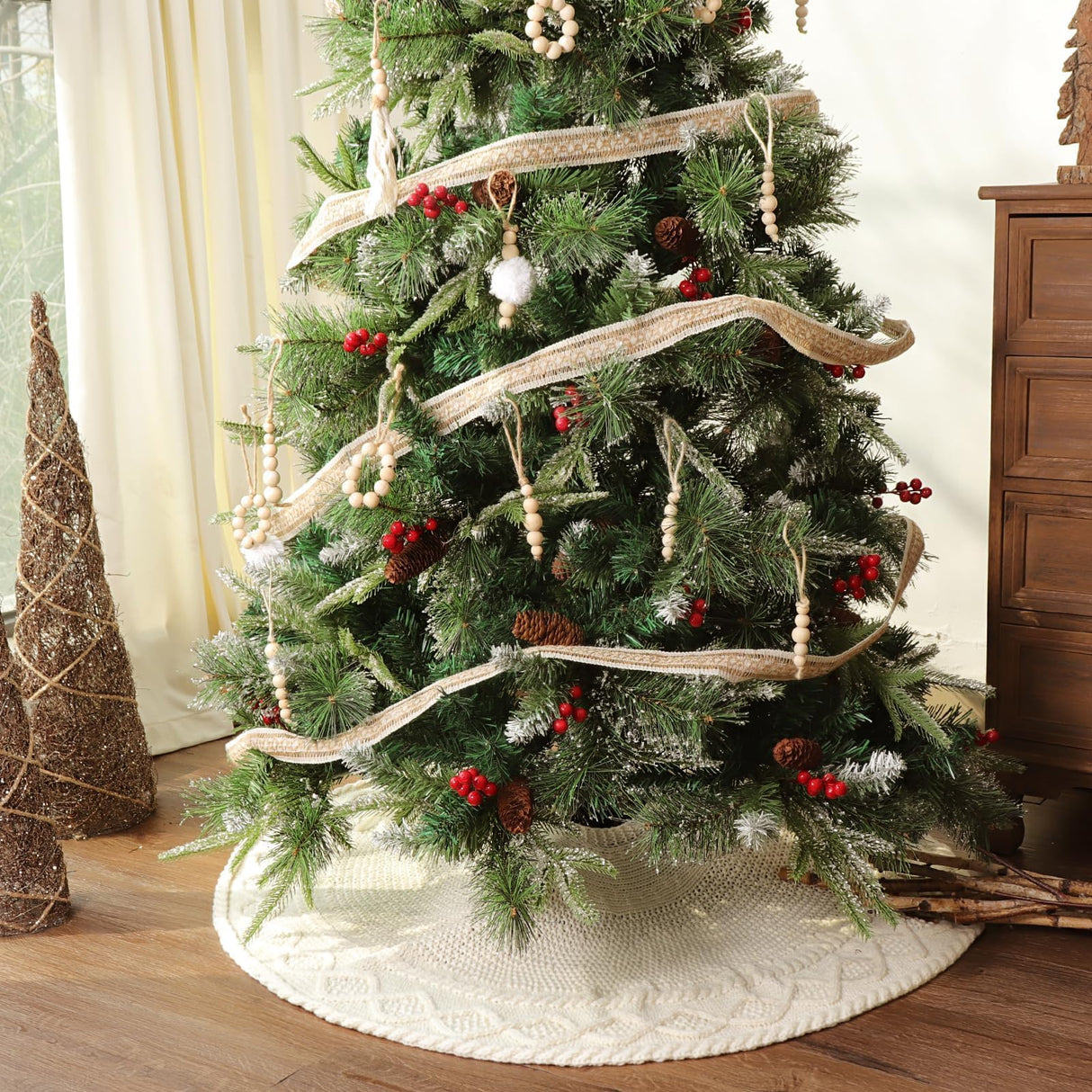 LimBridge Knitted Christmas Tree Skirt: 36 Inches Cream White Tree Skirt, Diamond Edge Cable Knit Thick Rustic Christmas Tree Decorations, Christmas Decor Xmas Holiday Home Party Decorations LimBridge