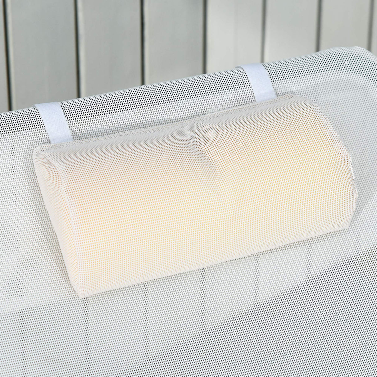 Outsunny Folding Chaise Lounge Chair, Pool Sun Tanning Chair, Outdoor Lounge Chair with Reclining Back, Breathable Mesh Seat, Headrest for Beach, Yard, Patio, Cream White Outsunny