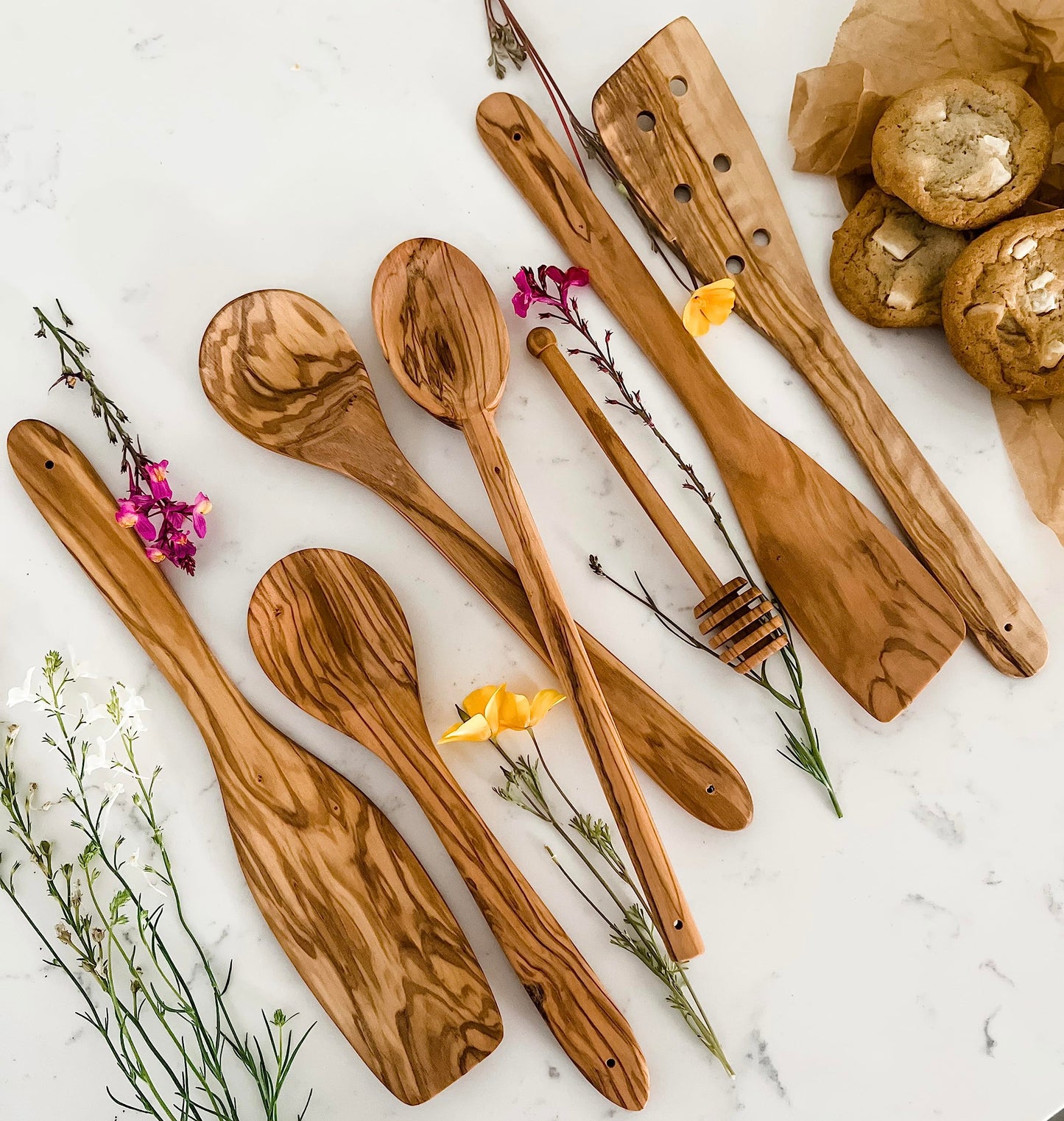 Cilio Toscana Olivewood 3-Piece Utensil Set, Includes Perforated Spatula, Stirring Spoon, Cooking Spoon, Natural