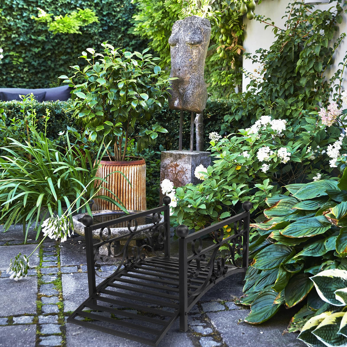 Outvita Metal Garden Bridge for Outdoor, Elegant Decorative Bridge with Powder-Coated Finish and Security Guardrail for Patio Pond Backyard Landscaping (Modern) Outvita