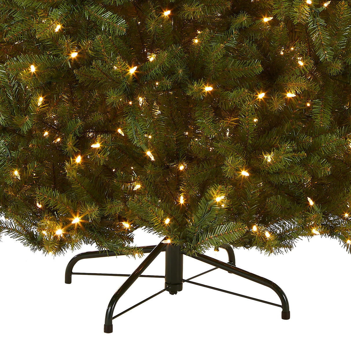National Tree Company Pre-Lit Artificial Full Christmas Tree, Green, Dunhill Fir, Dual Color LED Lights, Includes Stand, 7.5 Feet, Dual Colored Lights National Tree Company