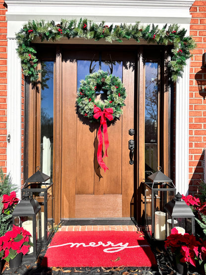 Artificial Christmas Wreath with Pine Cones and Red Berries,24 Inch Xms Decorations Unlit