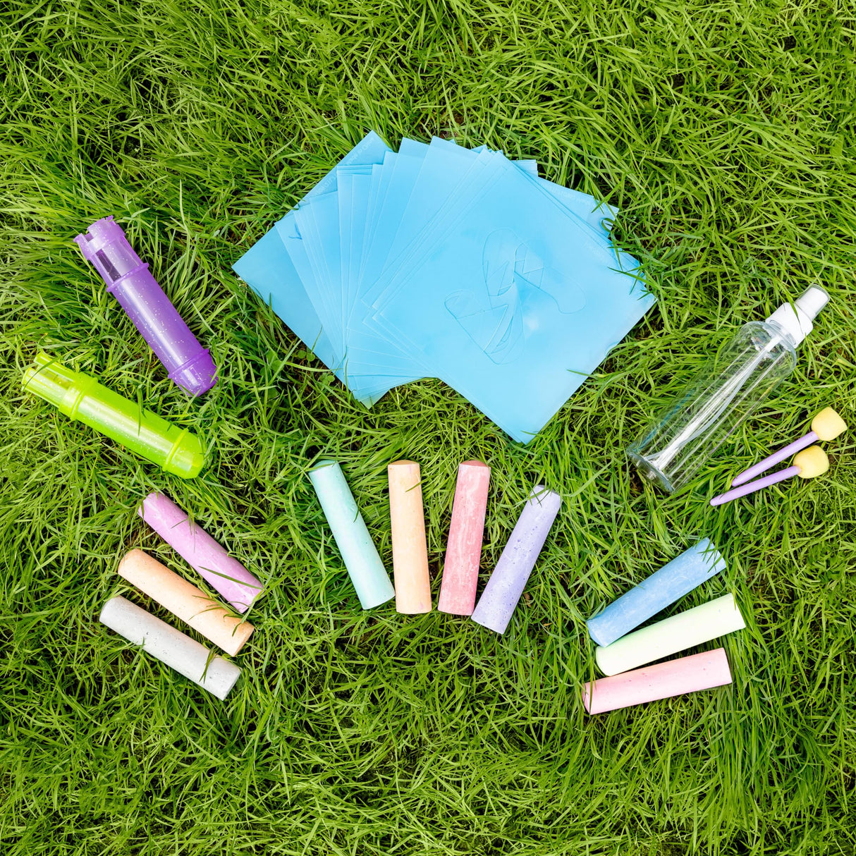Sunny Days Entertainment, LLC. Creative Chalk Activity Set includes 35 Stencils, 10 Colors, 2 Blending Sponges, 2 Chalk Holders, 1 Spray Bottle | Activity and Games Kids Ages 3+ Sunny Days Entertainment