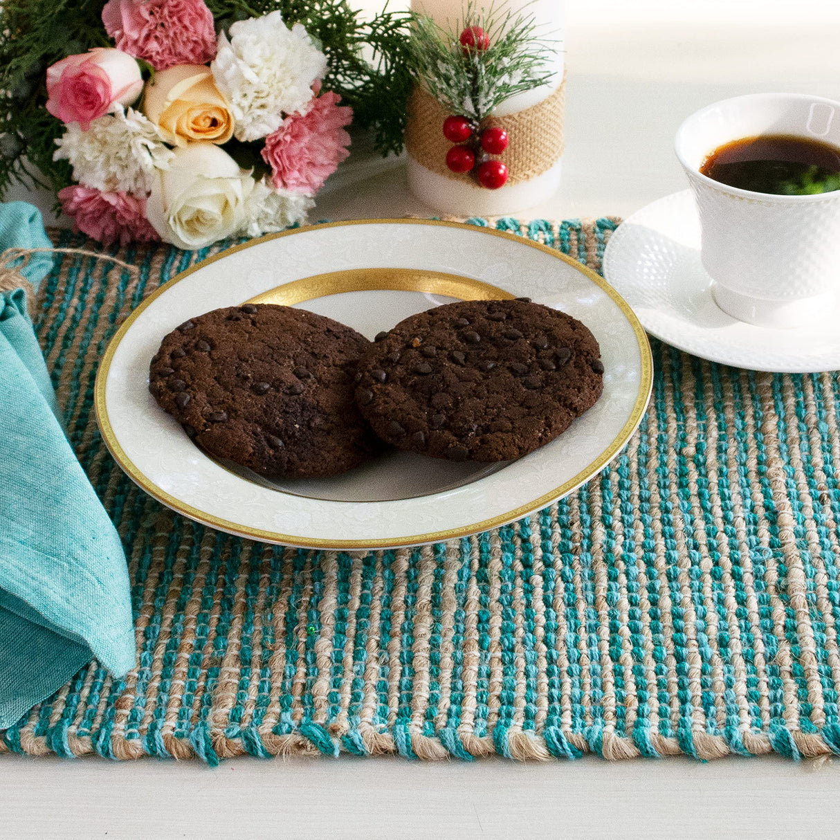 Chardin Home Natural Jute & Aqua Turquoise Placemats, Set of 4 – Rustic Handmade Boho Table Mats, 13x19 in Dining Table Placemats - Kitchen, Everyday Meals, Holidays, Farmhouse or Modern Table Décor Chardin home