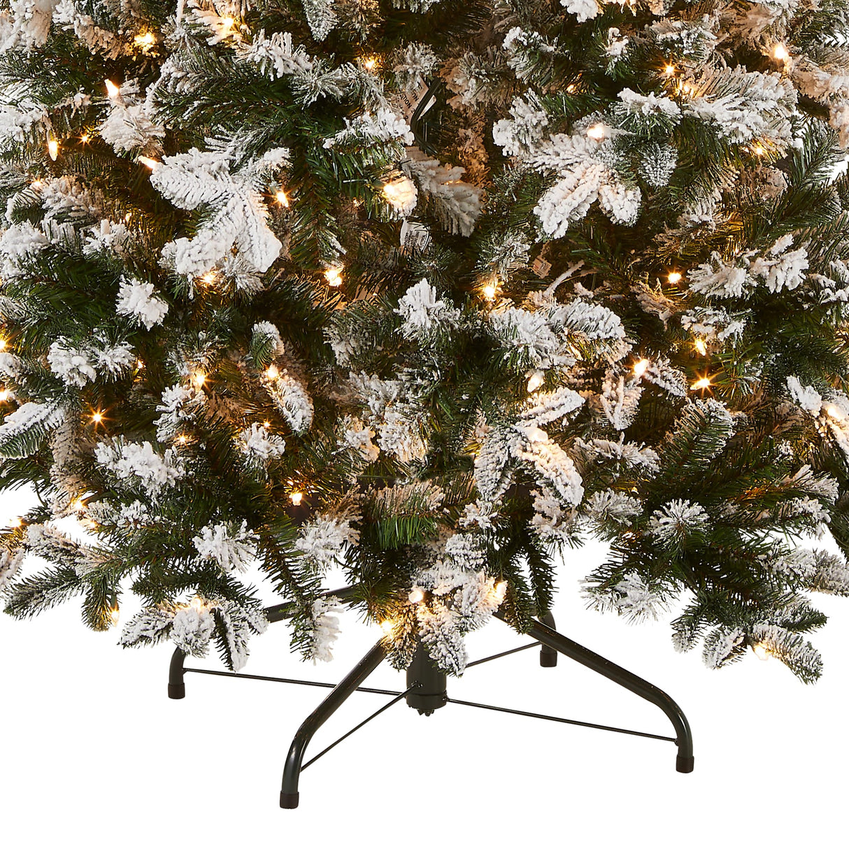 National Tree 7.5 Foot "Feel Real" Snowy Everest Fir Medium Tree with 450 Clear Lights, Hinged (PEV3-311-75) National Tree Company