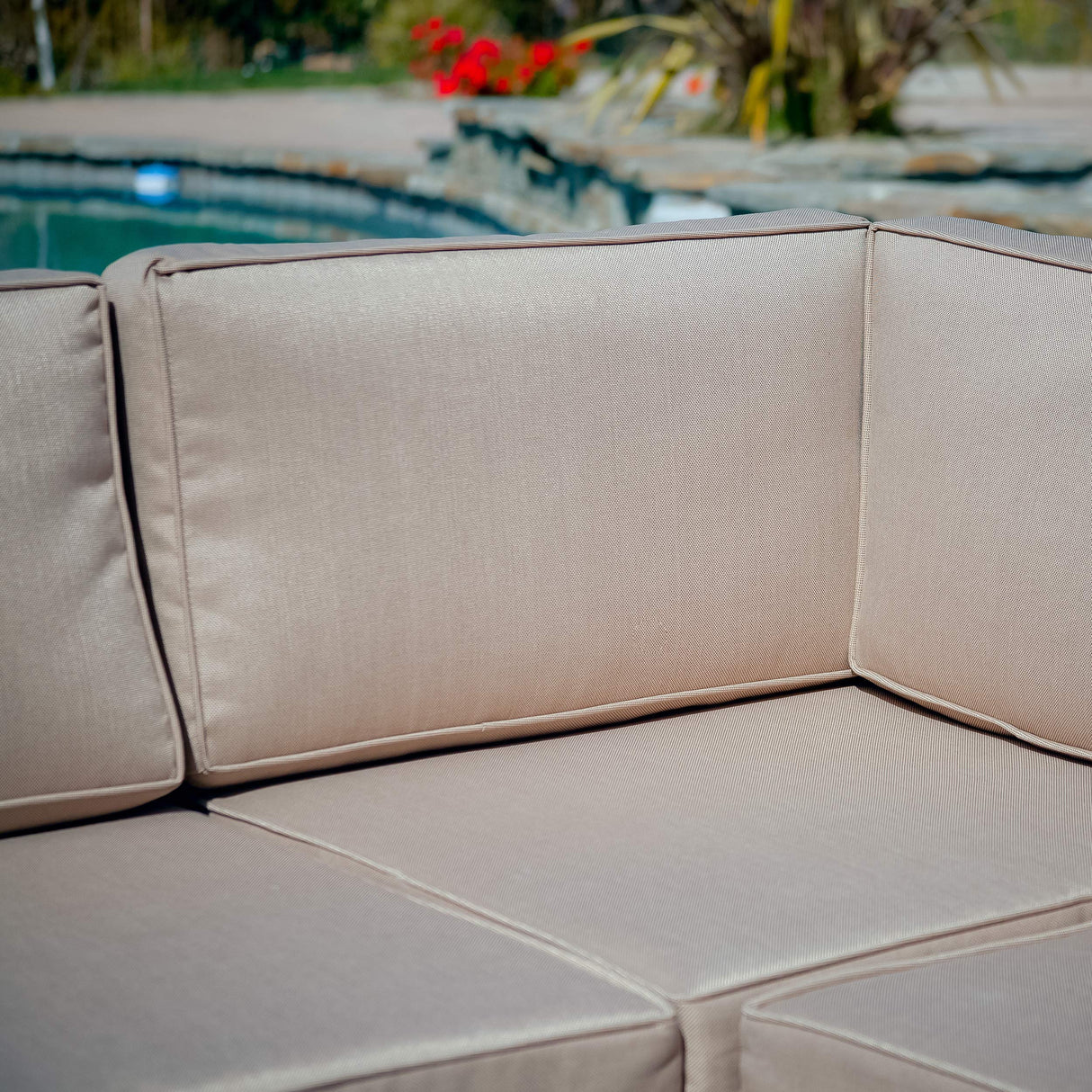 Christopher Knight Home Santa Cruz Outdoor Wicker Sectional Sofa Set with Water Resistant Cushions, 6-Pcs Set, Brown Christopher Knight Home