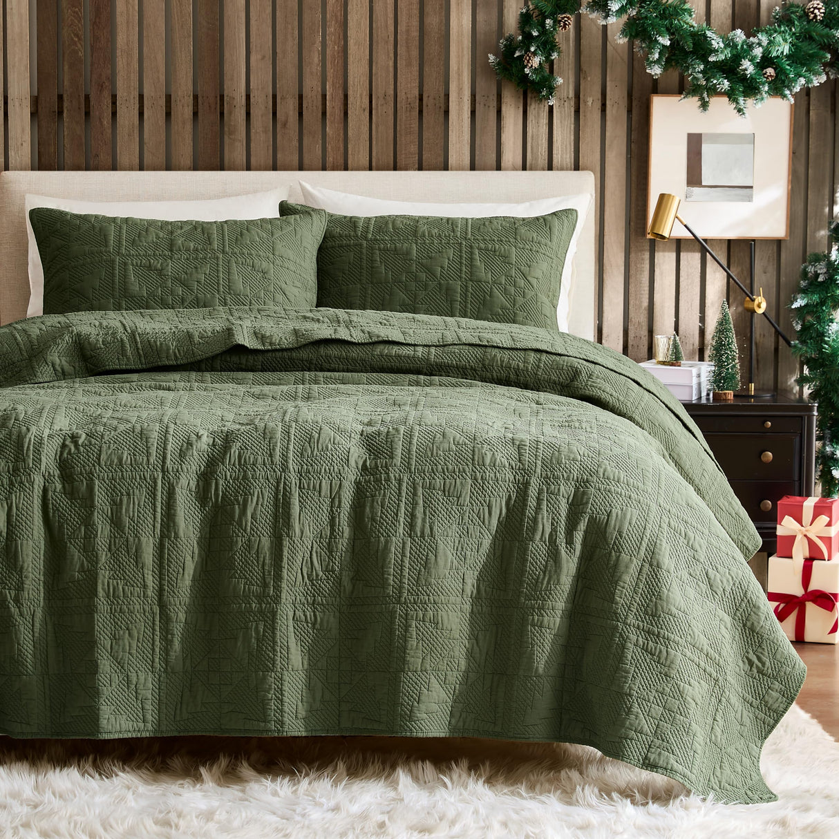 WDCOZY Olive Green Christmas Quilt Queen Size, 100% Cotton Lightweight Reversible Bedding Set with 2 Pillow Sham, Xmas Tree Block Pattern Farmhouse Bedspread Coverlet Holiday Thin Comforter All Season WDCOZY