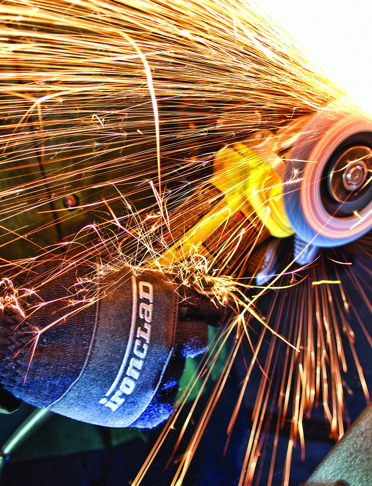 Ironclad HEATWORX HEAVY DUTY; Heat Resistant Gloves, Silicone-Palm, Rated up to 600°F (315 °C) Kevlar-Liner and Shell, (1 Pair), Black Ironclad