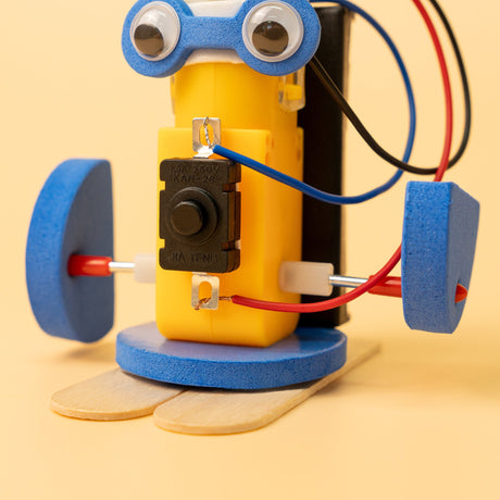 Big Foot Robot DIY Kit, Educational STEM Toy Kitsville