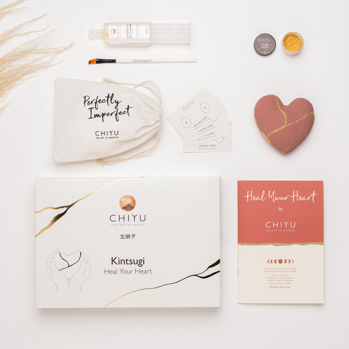 CHIYU Kintsugi kit - Heal Your Heart - Gold Glue - Includes Ceramic Heart - Gift Box - Kintsugi Repair Kit - Blush CHIYU