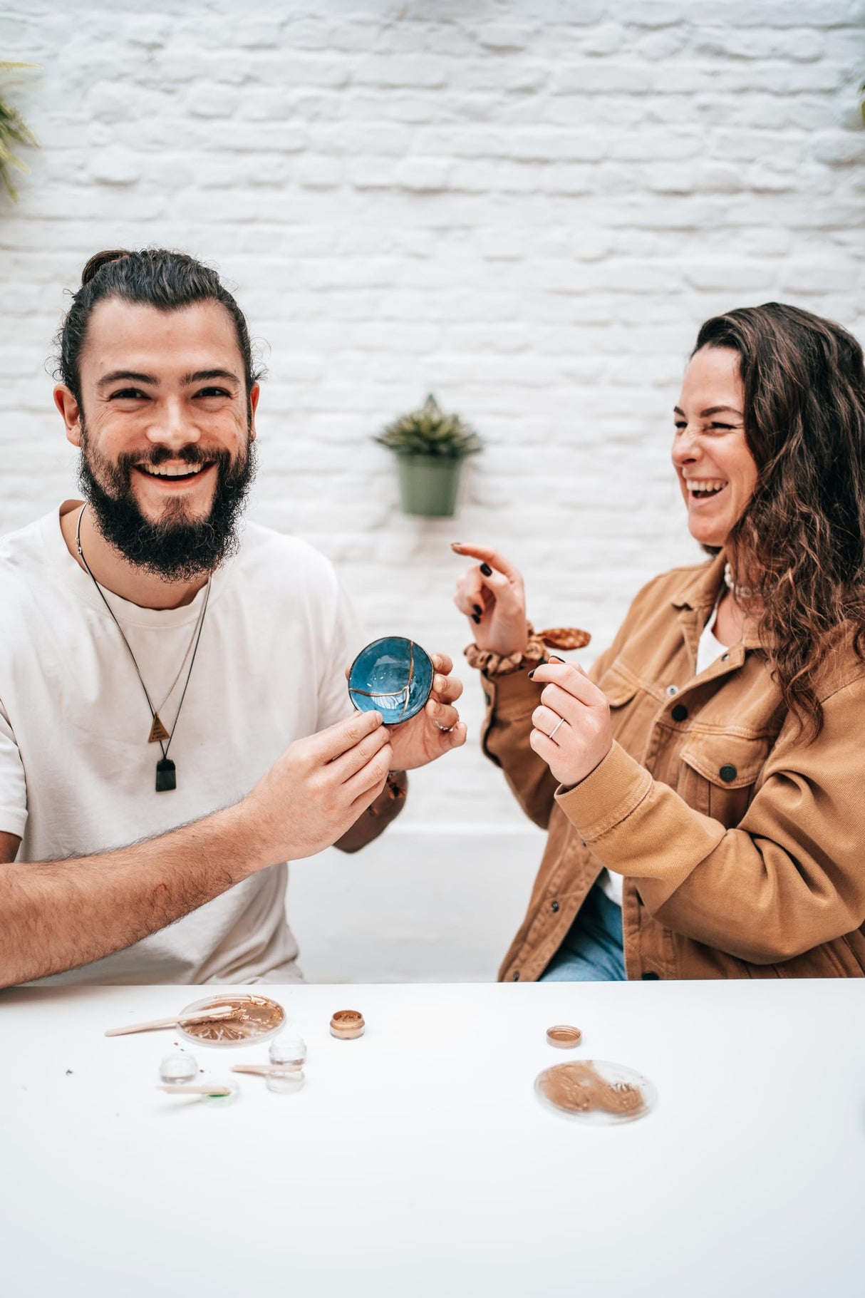 CHIYU Kintsugi Repair kit: Modern Repair Kit - Gold - Gold Glue - Food Safe - Dishwasher Safe - The Most Complete and Durable Kintsugi kit CHIYU