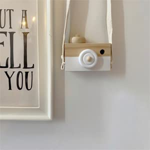 Baby Toy Wooden Mini Camera Toy, Baby Kids Cute Mini Sharpe Toy, Neck Hanging Photographed Props for Baby Toddlers Children Kids' Room Hanging Decor Cynzia