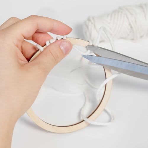 uxcell 50Pcs 60mm(2.4-inch) Natural Wood Rings, Unfinished Wooden Pieces Circle Ornaments Wreath Frame Ring for Home Decor, DIY Crafting uxcell