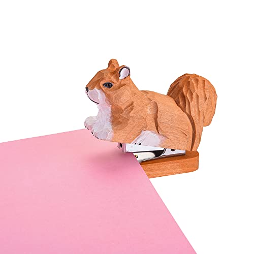 Yoption Wooden Animal Stapler, Squirrel Desktop Stitcher Handmade Wood Carving Statue Sculpture for Children School Office Stationery, Includes 1000 Yoption