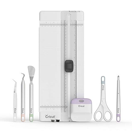 Cricut Essential Tool Set - 7-Piece Precision Tool Kit for Crafting and DIYs, Perfect for Vinyl, Paper & Iron-on Projects, Great Companion for Cricut Cricut