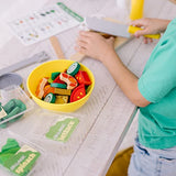 Melissa & Doug Slice and Toss Salad Play Set – 52 Wooden and Felt Pieces , Green - Pretend Food, Kitchen Accessories For Kids Ages 3+ Melissa & Doug