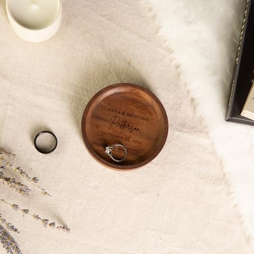 MUUJEE Personalized Walnut Wood Round Ring Tray Dish Jewelry Organizer for Small Items Bracelets Christmas Holiday Engagement Anniversary Wedding MUUJEE