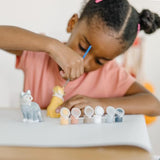 Melissa & Doug Created by Me! Pet Figurines Craft Kit (Resin Dog and Cat, 6 Paints, Paintbrush) Melissa & Doug