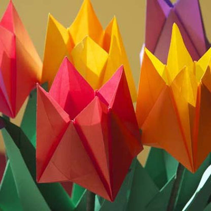 LaFosse & Alexander's Origami Flowers Kit: Lifelike Paper Flowers to Brighten Up Your Life: Kit with Origami Book, 180 Origami Papers, 20 Projects &
