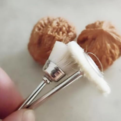 𝐋𝐮𝐨 𝐤𝐞 15 Pcs Mini Abrasive Polishing Kits,1/8 Inch Shank Nylon Fiber Bristle Brush Sets for Dremel Rotary Tool (White)