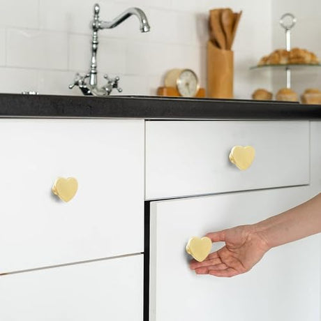 YYMSEN 6 Pcs Brass Drawer Knobs Drawer Pulls Handles Heart-Shaped Gold Cabinet knobs, Suitable for Bathroom Drawer Kitchen Door Pulls Handles YYMSEN