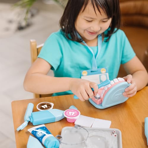 Melissa & Doug Super Smile Dentist Kit With Pretend Play Set of Teeth And Dental Accessories (25 Toy Pieces) - Pretend Dentist Play Set, Dentist Toy, Melissa & Doug