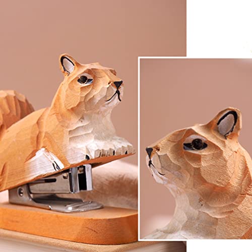 Stapler Set 1PC Wooden Animal Stapler, Squirrel Staplers for Desk, Squirrel Desktop Stitcher Handmade Wood Carving Statue Sculpture for Office Zerodeko