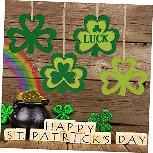 30pcs Small Pendant Ireland Ornament Present Labels Present Ornaments Leaf Wood Slices St Patricks Day Cutout Shamrock Pendants DIY Shamrocks Cutouts