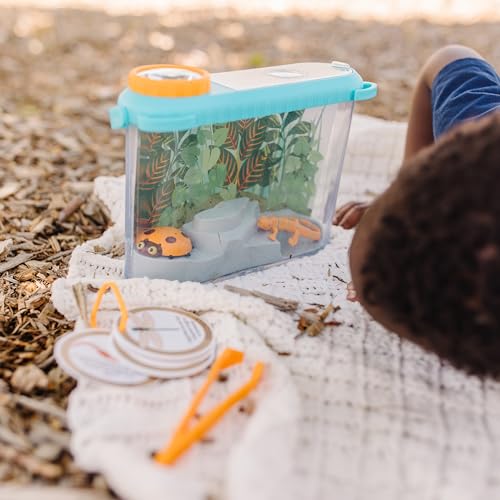 Melissa & Doug Let’s Explore Terrarium Observations Play Set (16 Pieces) Melissa & Doug