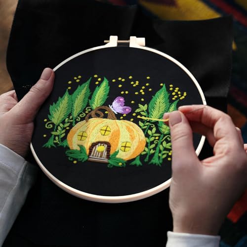 ERKOON 5 Sets Embroidery Kit for Beginners, Art Craft Handy Sewing Set Mushroom Cross Stitch Starter Kits, DIY Embroidery Kits with Patterns and ERKOON