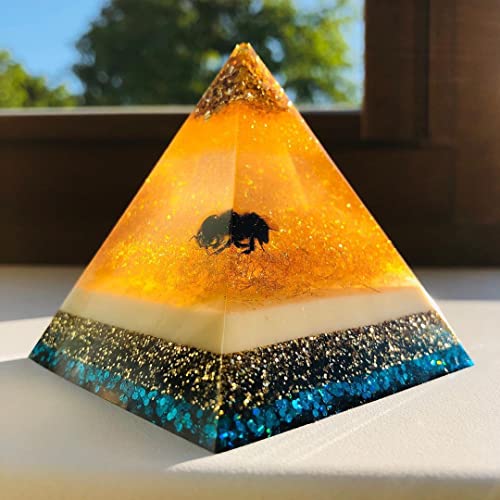 3 PCS Clear Pyramid Molds for Resin, 3Pcs 4.7''6''7.5'' Inner Large Pyramid Silicone Molds for Epoxy Resin + 1Pcs Plastic Frame, Pyramid Resin Mold Charmewooden
