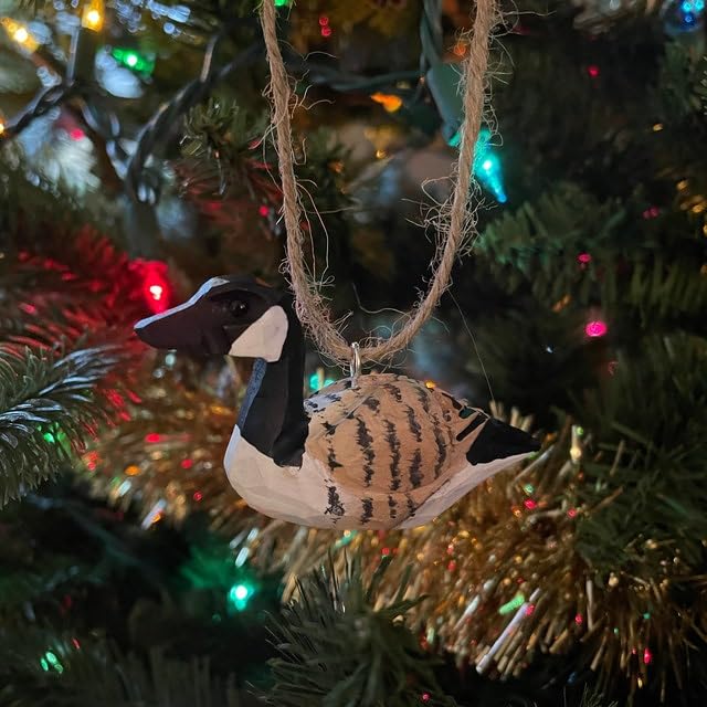 Selsela Robin Bird Wood Ornament Hanging Animal Figurine Handmade Carved Decoration - WoodArtSupply