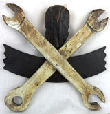 LG 12 inch Hand Carved Wood Pirate Skull Cross Bone With Wrenches"ASSHOLE'S GARAGE" Sign Plaque Wall Art Decor FERGRELM bb