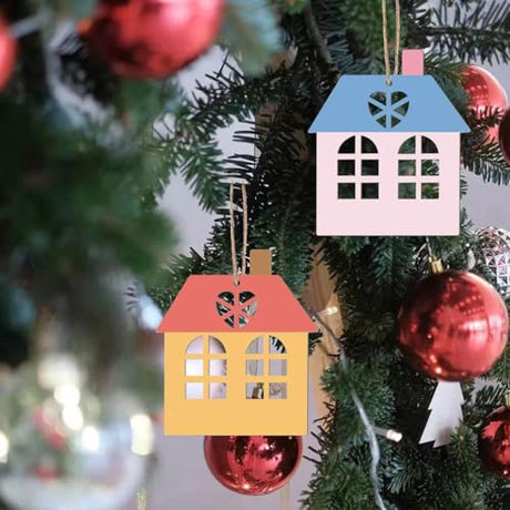 Tofficu 10Pcs House Wood Cutouts Wooden House Shaped Craft Shapes Unfinished Wood Embellishment Slices Hanging Ornaments with Ropes Gift Tags for DIY Tofficu