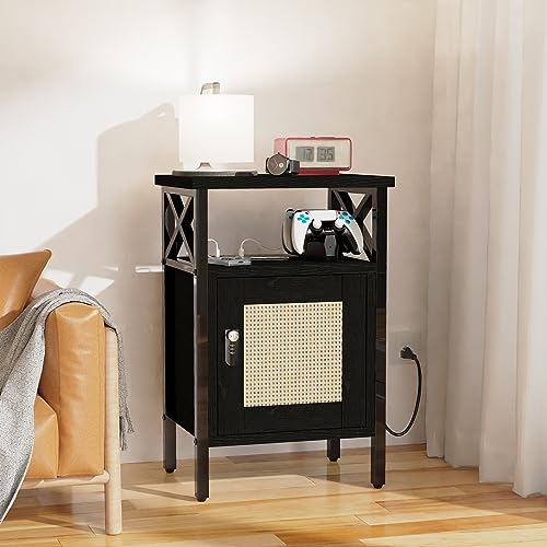 runjuly Rattan Nightstand with Lock, End Table with Charging Station, Side Table with Door and Open Shelf, Modern Wooden Bedside Table for Bedroom, runjuly