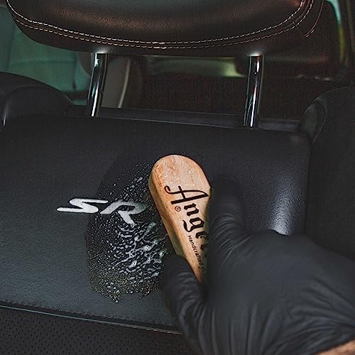 Angelus Easy Cleaner Sneaker Cleaner- Safetly Cleans dirt & Grime on all Fabric Types- Great for Shoes, Coats, Jackets, Canvas, Vinyl & More- 8.6 oz Angelus