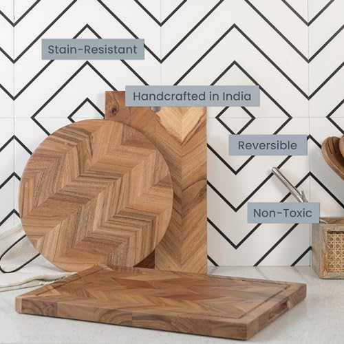 Chevron Pattern Wooden Round Chopping Board