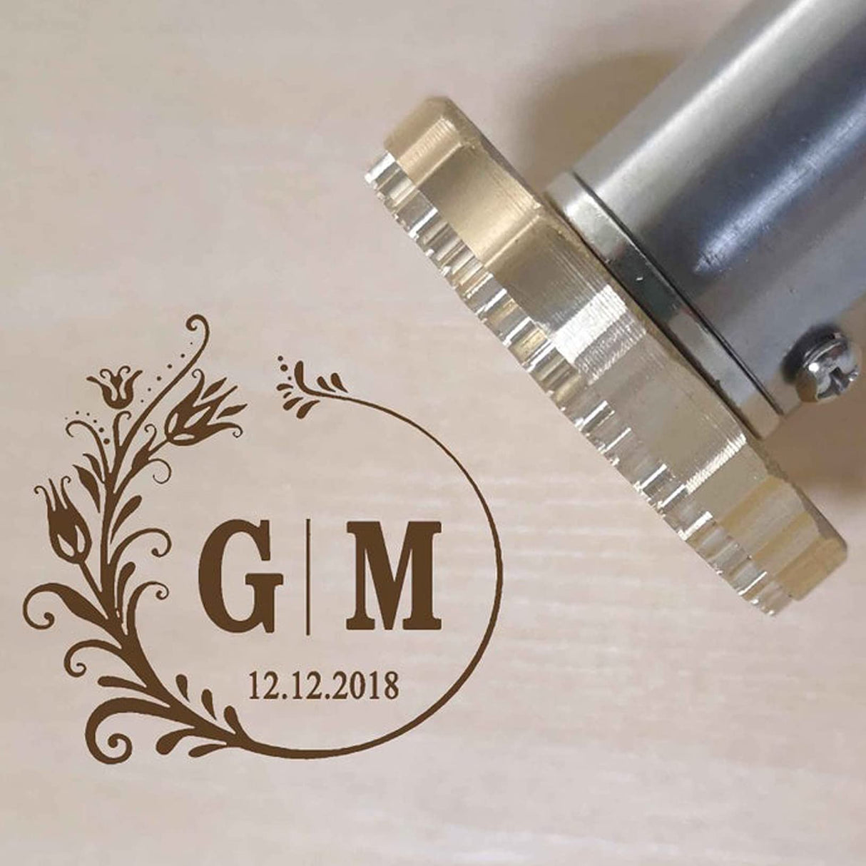 Custom Electric Branding Iron for Wood and Leather - Personalised Logo Stamp Gift for Craftsmen and Baking Enthusiasts Arokimi