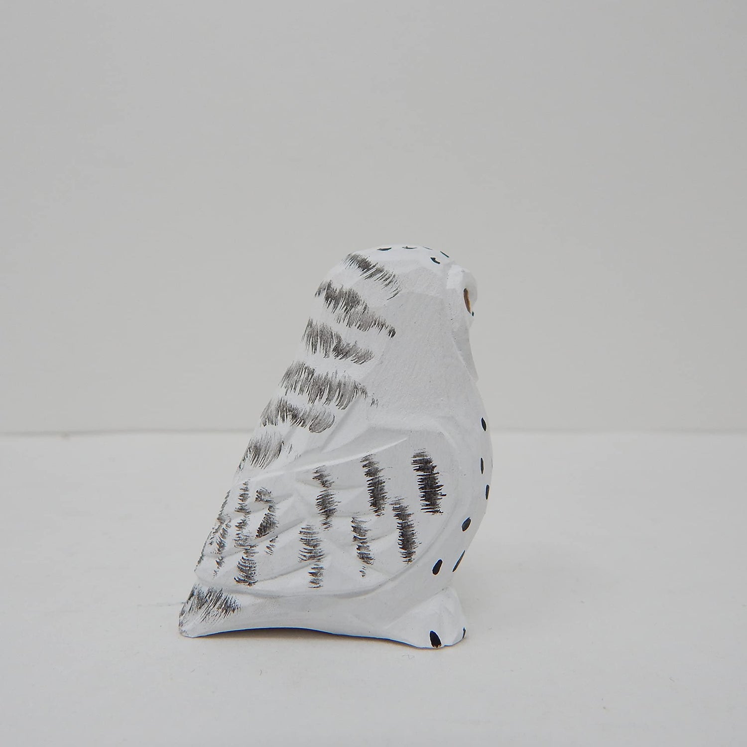 Selsela Snowy White Owl Wood Figurine Fake Decoy Miniature Great Spotted Bird Carved Small Animals Collectible Garden Statue Selsela