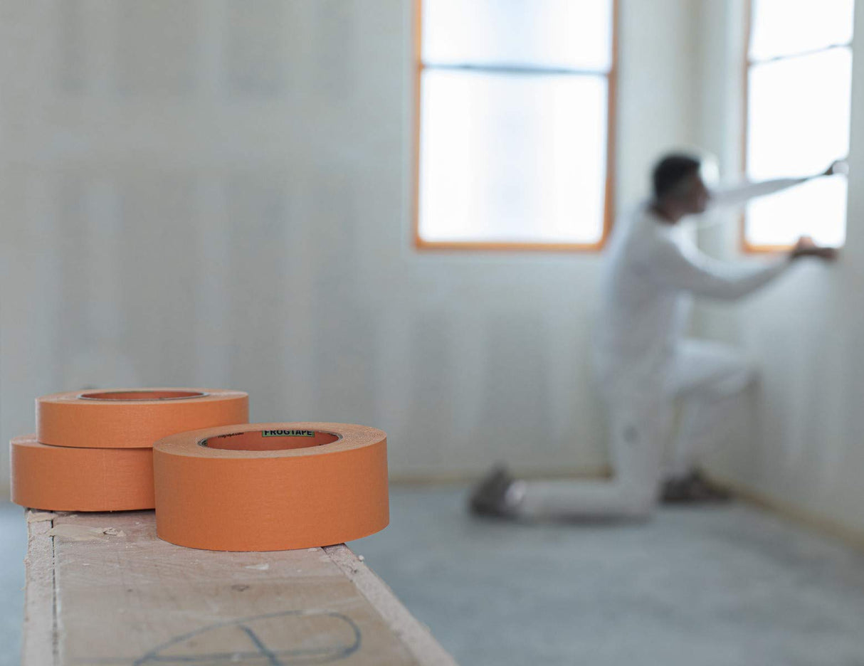 FrogTape Pro Grade Orange Painter’s Tape for Interior and Exterior Applications, 1.41" x 60 yard Roll, 4-Pack FROGTAPE