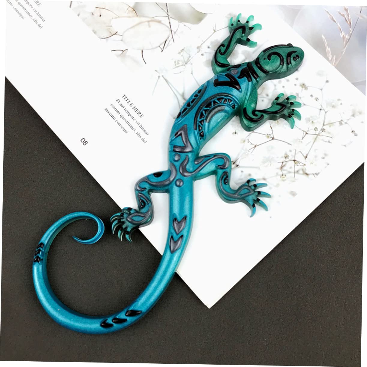 VILLCASE Gecko Decoration Mold Chocolate Making Silicone Resin for DIY Use DIY Gecko Wall Decor Wall Craft Molds Gecko Silicone Wall Art Craft Resin VILLCASE