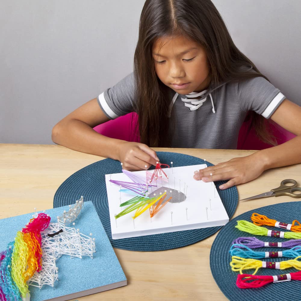 Craft-tastic – String Art – Craft Kit Makes 2 Large Canvases – Unicorn Edition