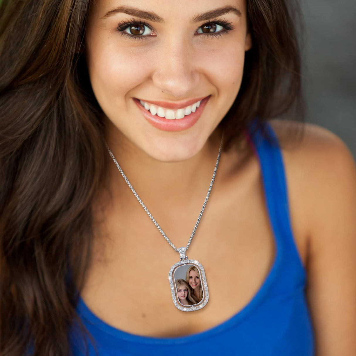 Junkin 24 Pcs Sublimation Rhinestone Trays Pendant Set, Including 6 Double Sided Blank Rhinestone Bezel Trays, 6 Pcs Thick Chains with 12 Sublimation Junkin