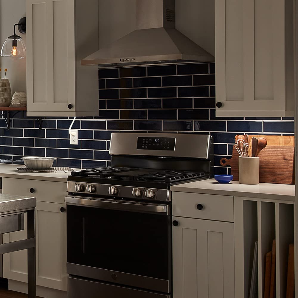 GE LED Undercabinet Light Fixture, Linkable Integrated Plug-In Light Fixture, Daylight, 18in (1 Pack) GE