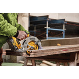 DEWALT 20V MAX* XR® BRUSHLESS 7-1/4" CIRCULAR SAW WITH POWER DETECT™ (Tool Only) (DCS574B) DEWALT