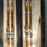 PEUTIER Minimalist Wood Ski Rack, Snowboard Wall Mount Rack Hanger Snowboard Display Rack Snowboard Storage Rack Ski Holder for Room Garage Ski Board PEUTIER